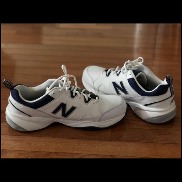 shoes - Picture 3 of 6